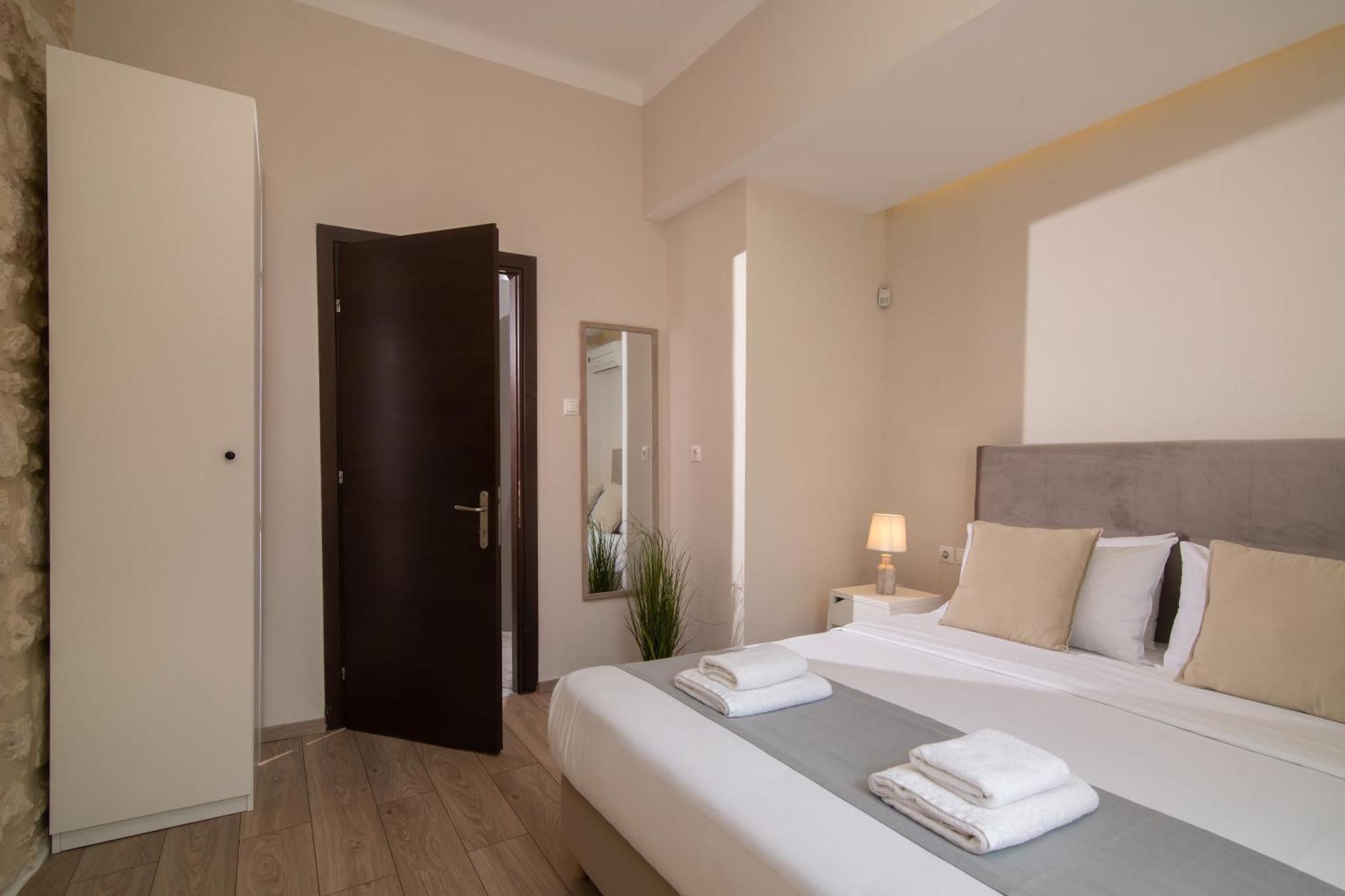 The Central Boutique Apartments Heraklion  ภายนอก รูปภาพ