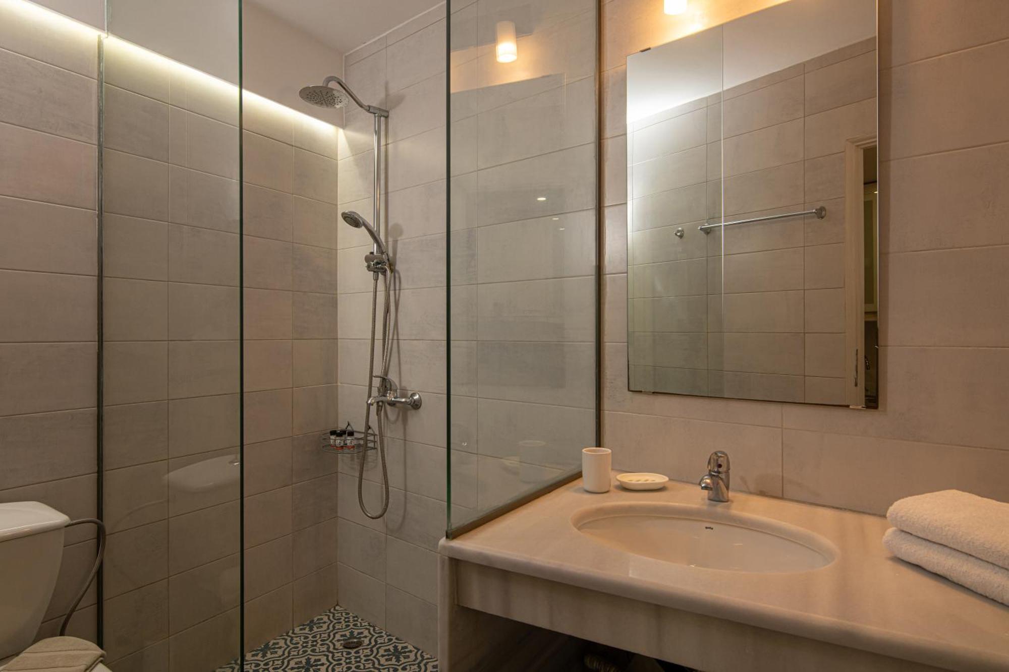 The Central Boutique Apartments Heraklion  ภายนอก รูปภาพ